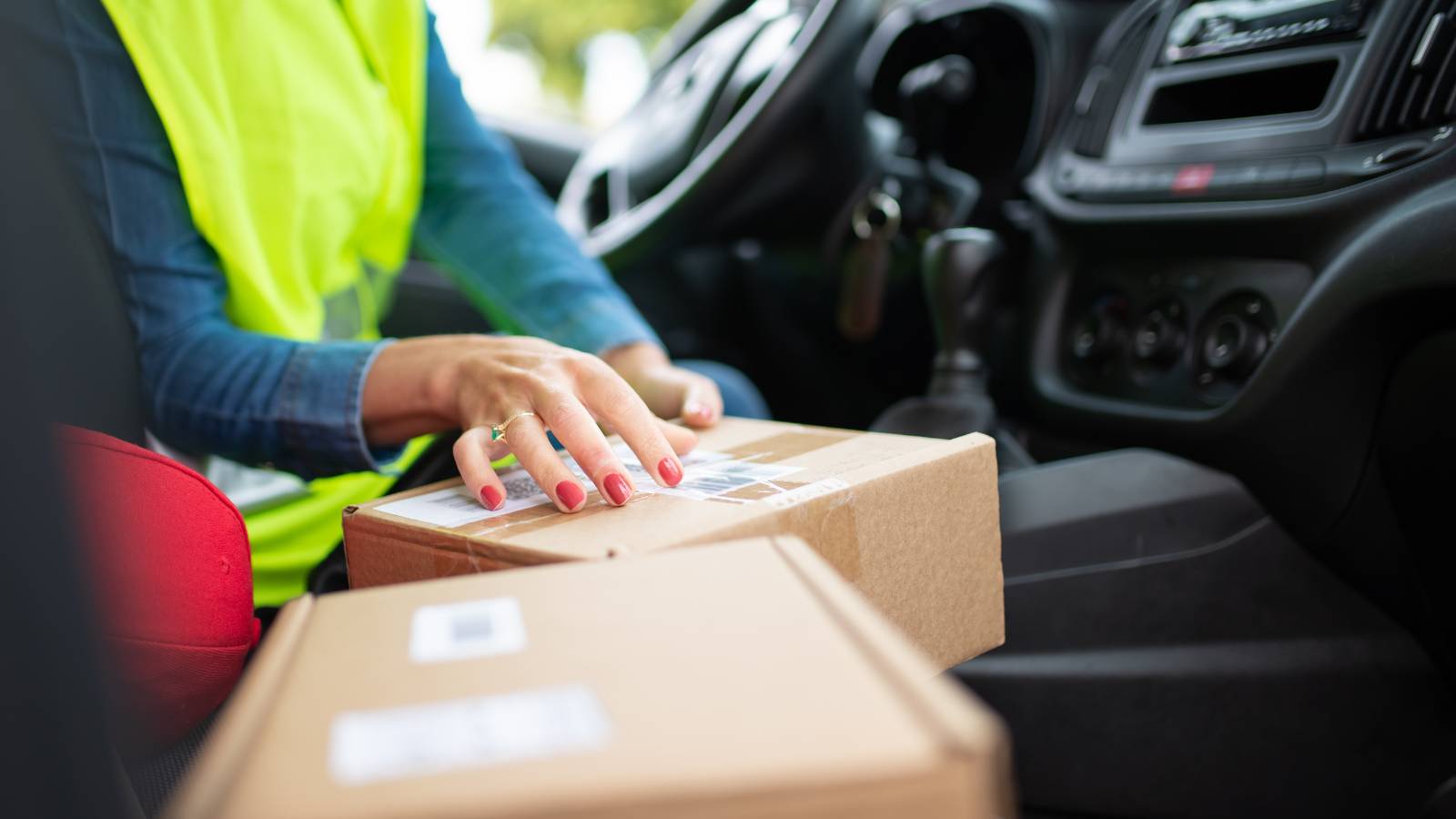 Smart Tips for Choosing a Cheap Courier in Australia That Offers Reward Points