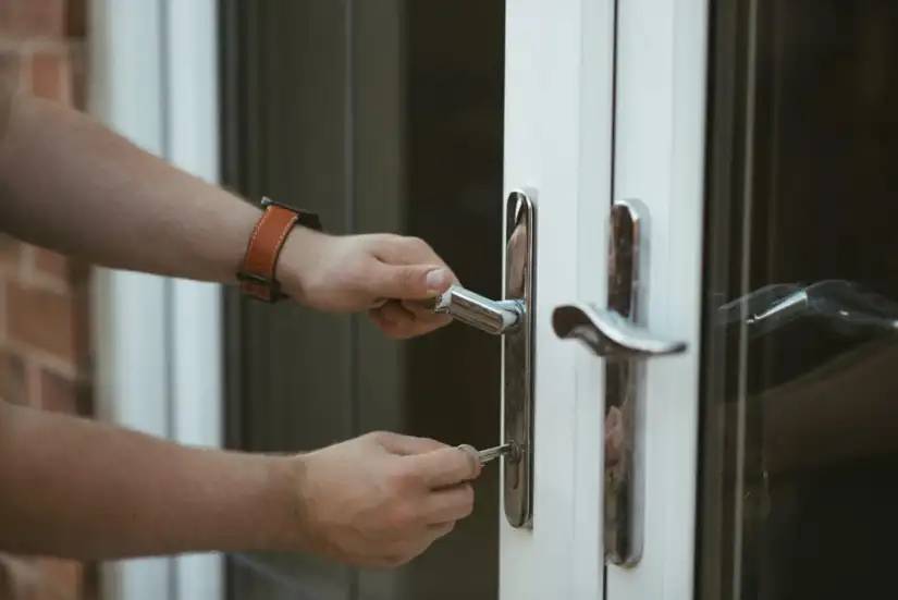 Stop Wasting Time: 7 Crucial Secrets Before Hiring Locksmiths Blackpool